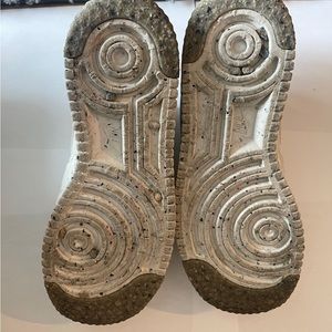 Woman size 7 nikes